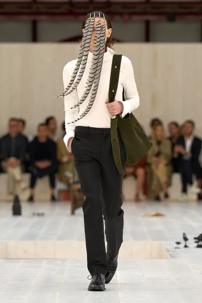 Look 45